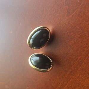 Vintage trifari earrings ✨️ 😍